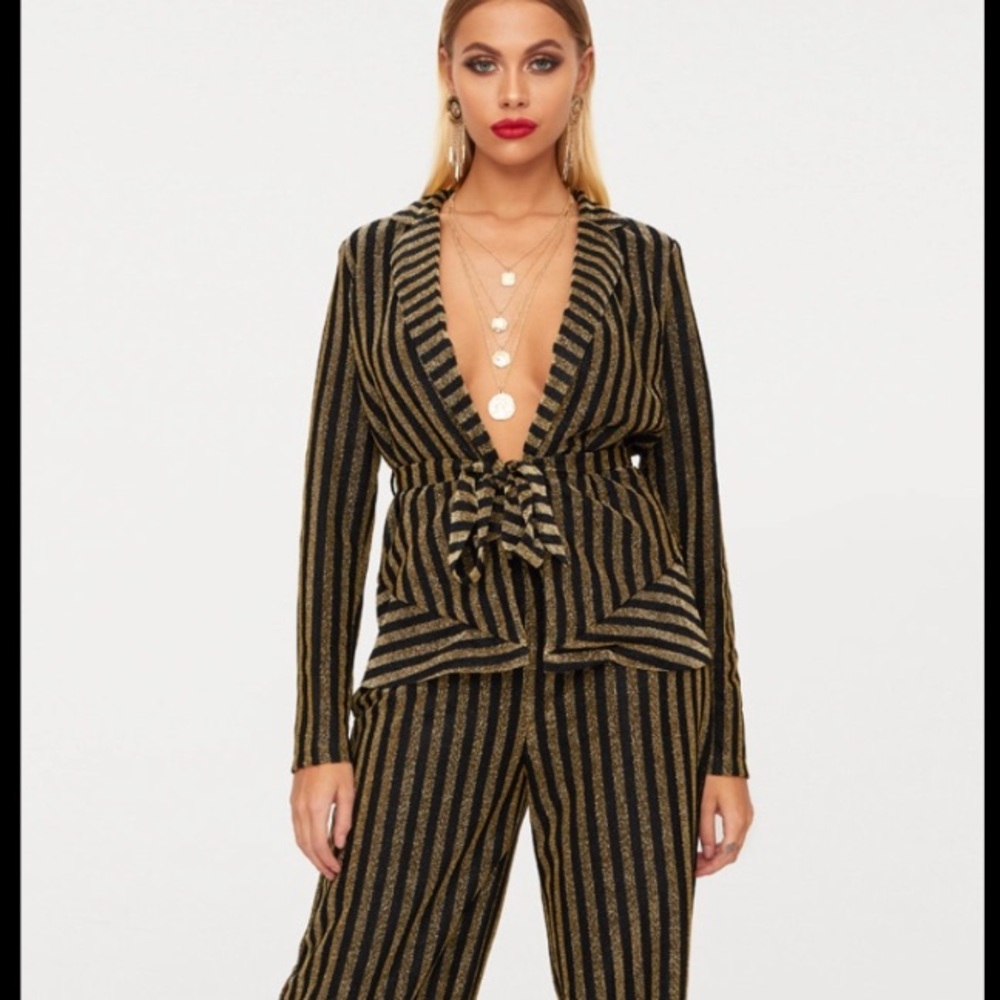 Prettylittlething Gold Stripe Blazer
